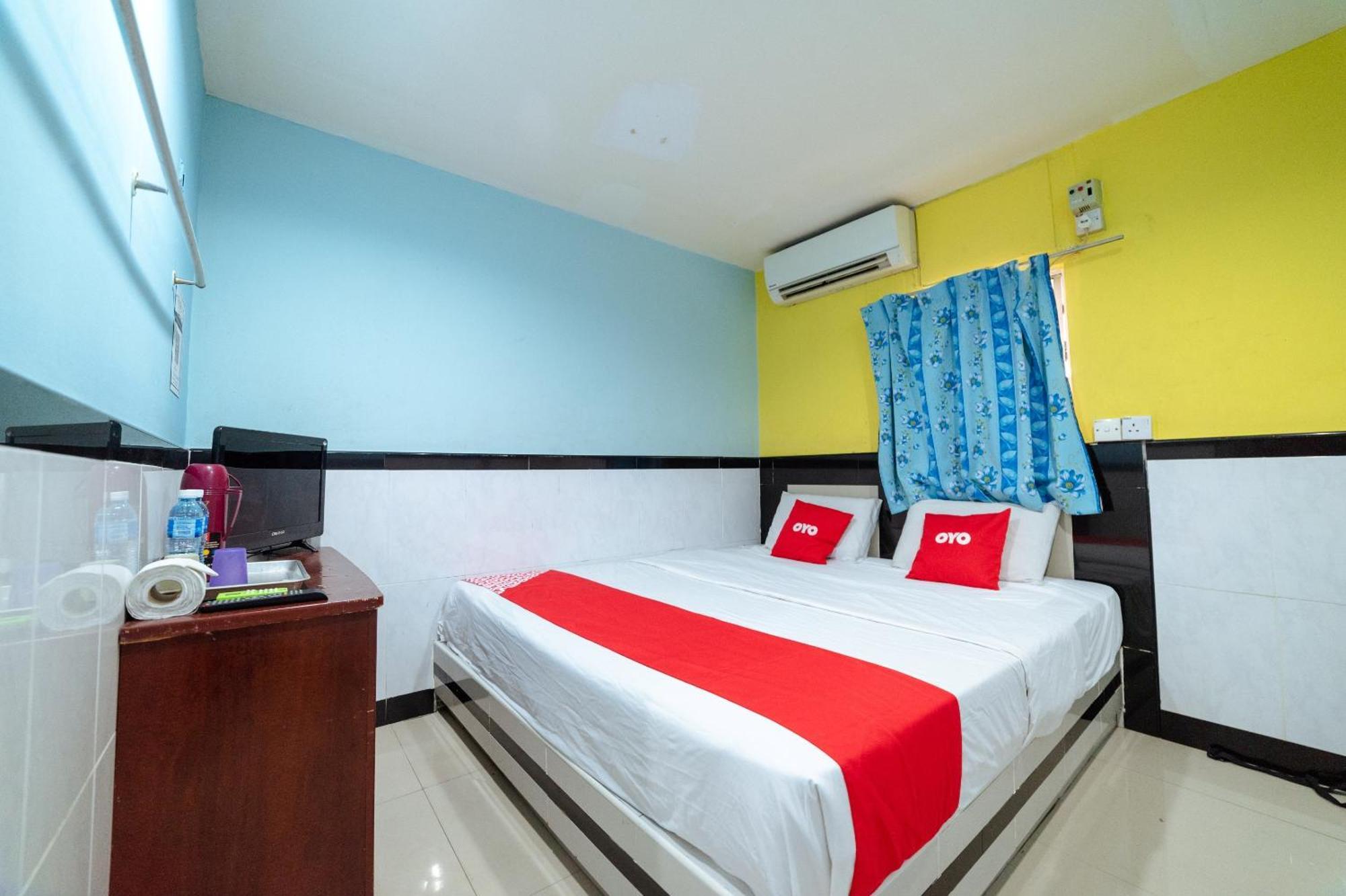 Oyo 90208 Milion Inn Miri Buitenkant foto