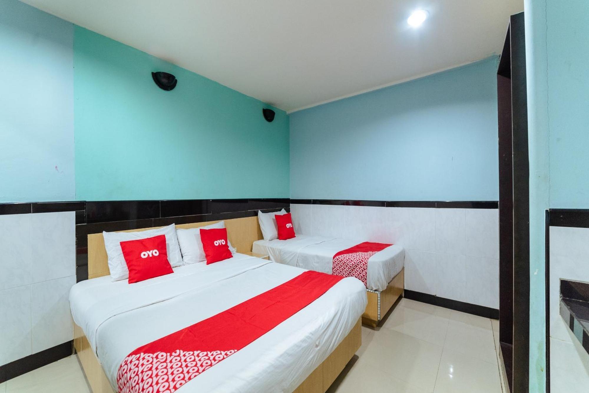 Oyo 90208 Milion Inn Miri Buitenkant foto