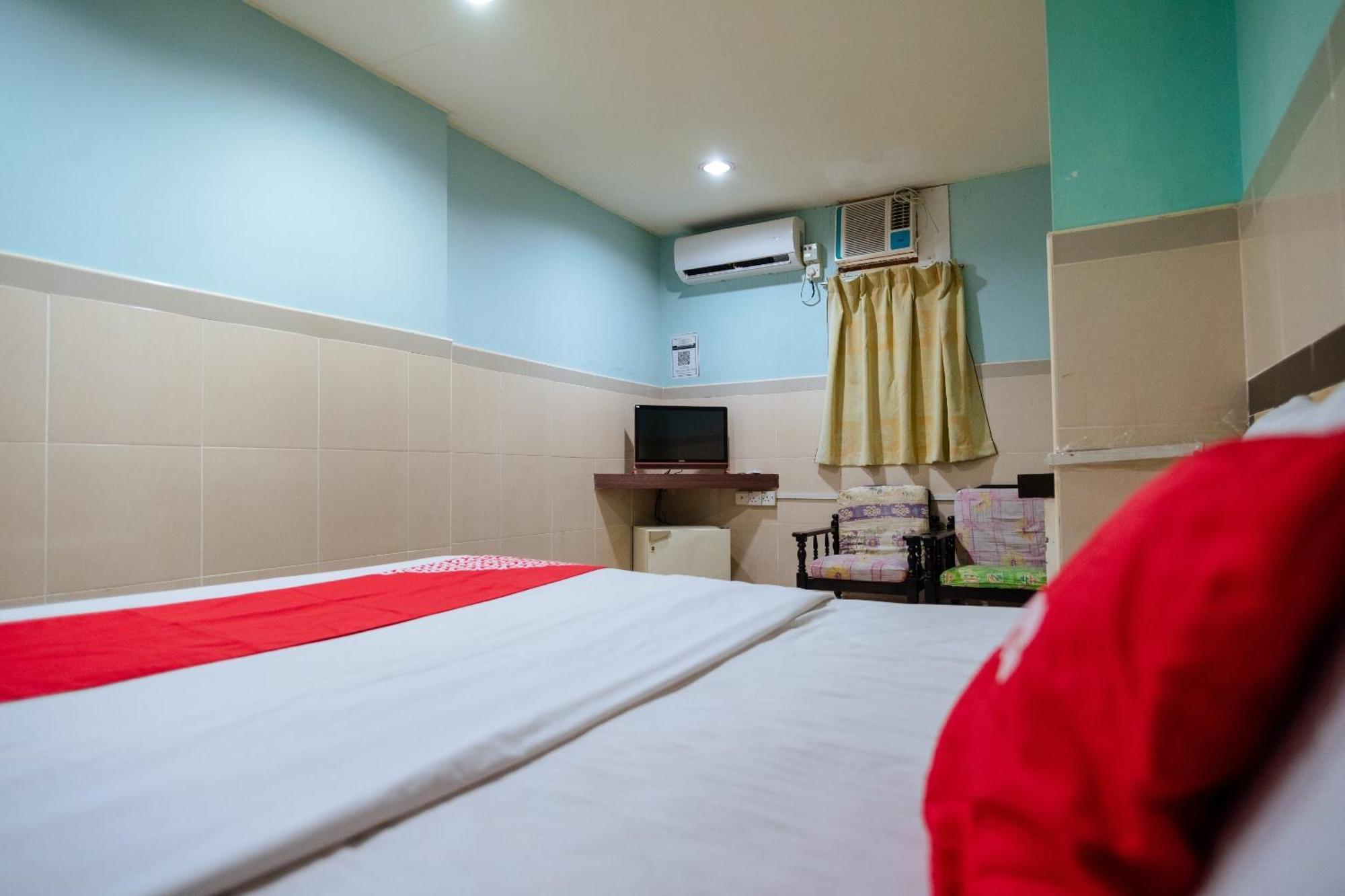 Oyo 90208 Milion Inn Miri Buitenkant foto