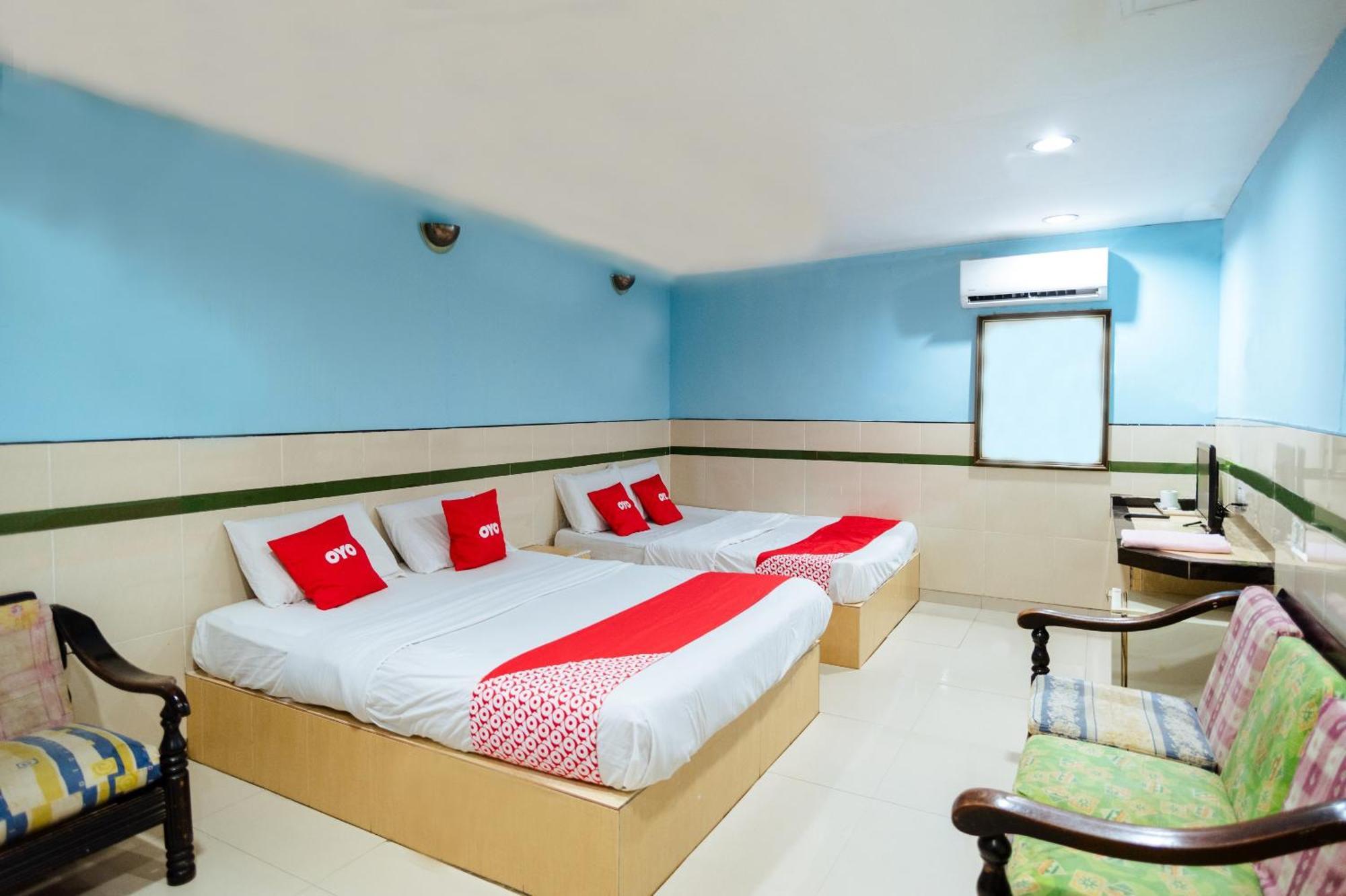 Oyo 90208 Milion Inn Miri Buitenkant foto