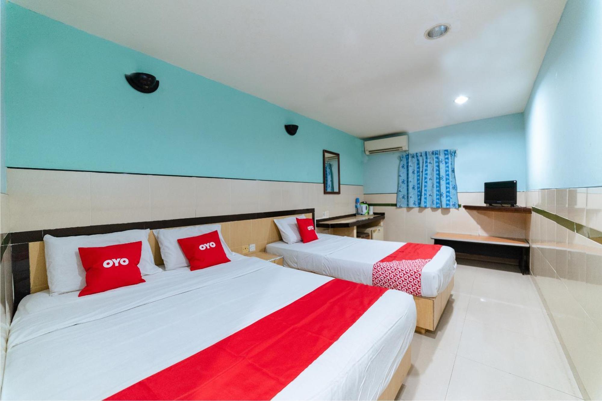 Oyo 90208 Milion Inn Miri Buitenkant foto