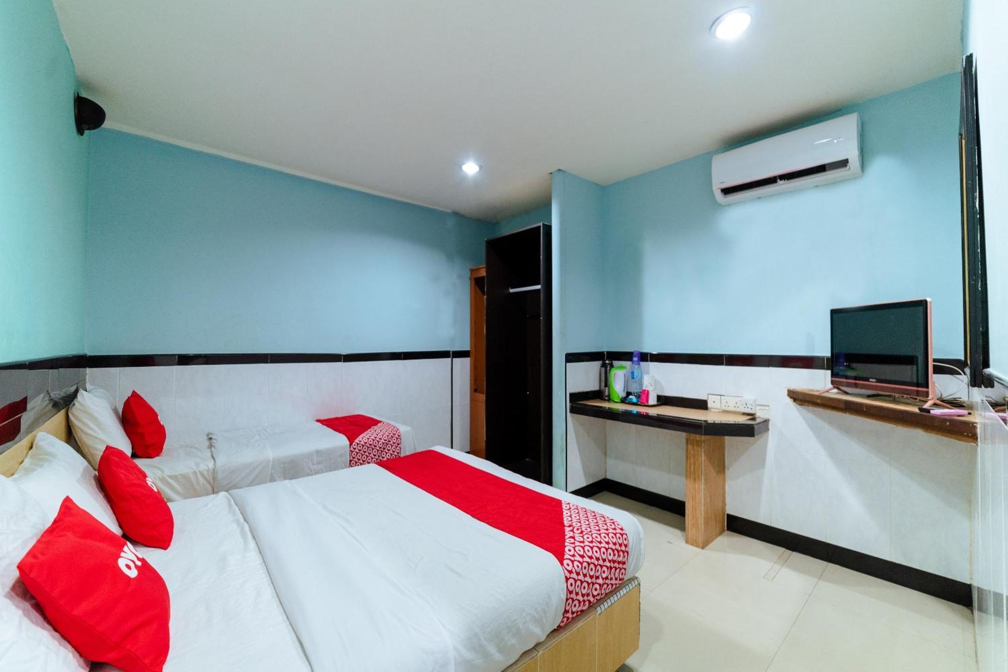 Oyo 90208 Milion Inn Miri Buitenkant foto