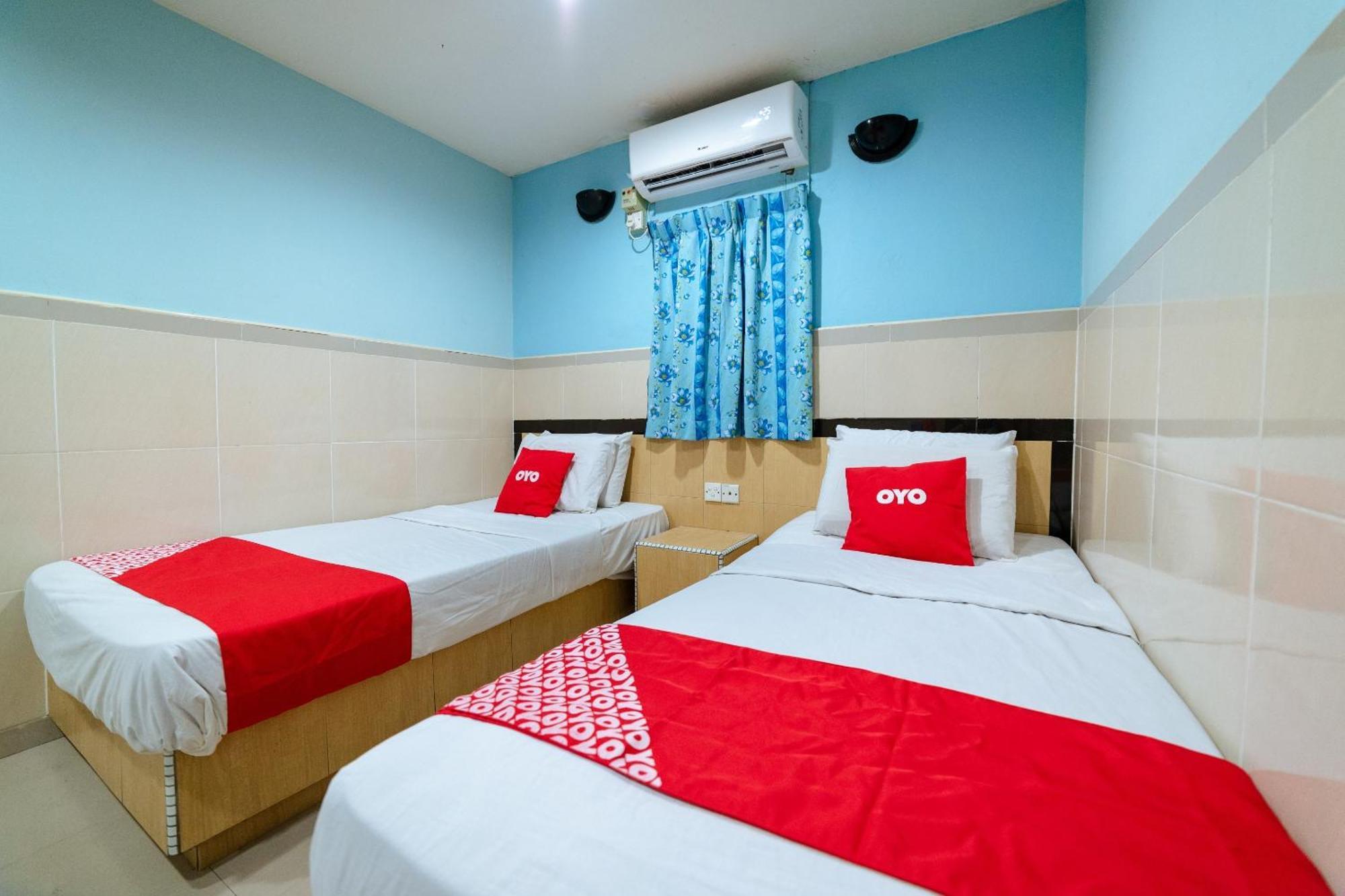 Oyo 90208 Milion Inn Miri Buitenkant foto