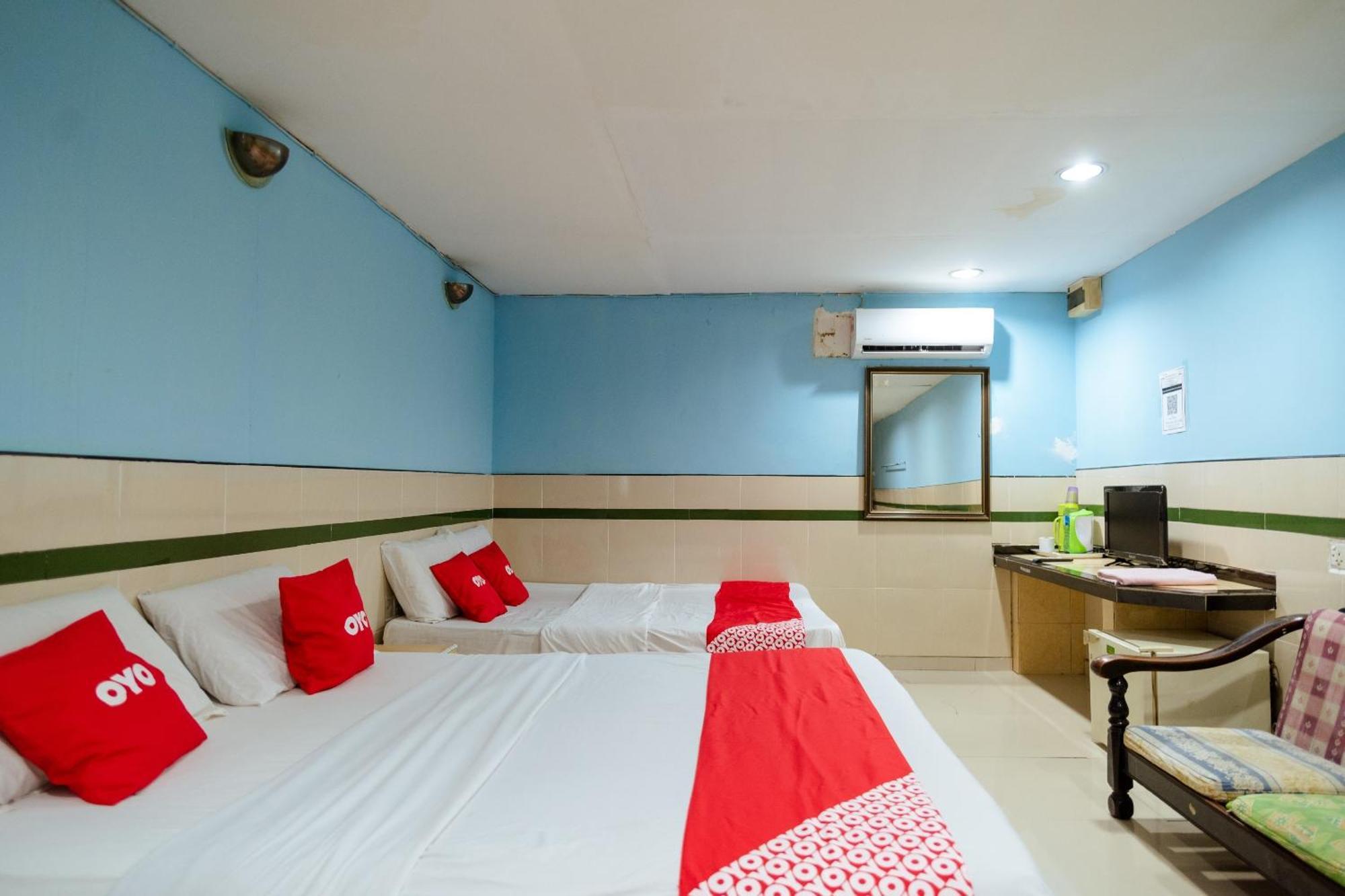 Oyo 90208 Milion Inn Miri Buitenkant foto